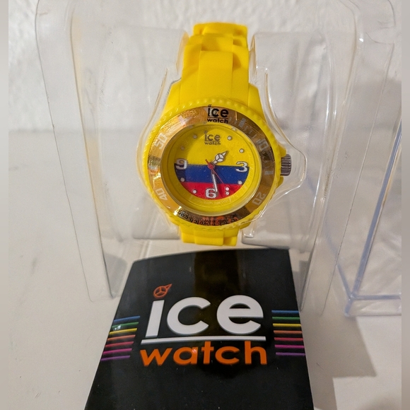 ICE Watch Bold Yellow Silicone Wristwatch with Tricolor Dial - Picture 6 of 9